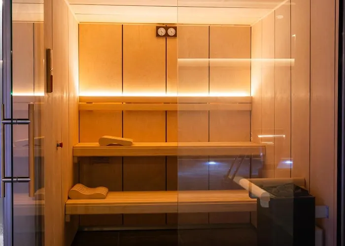 מלון Luze Boutique 2*