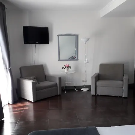 Ξενοδοχείο Luze Boutique 4*