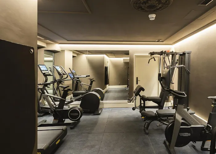 Luze Boutique Hotel 2*