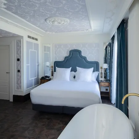 Luze Boutique Сан-Себастьян