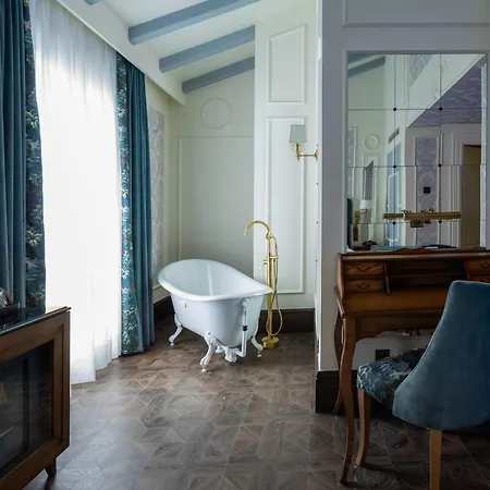 Luze Boutique Hotel